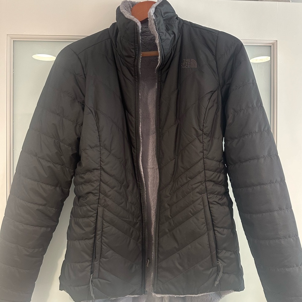 The North Face Reversible women’s jacket Size small